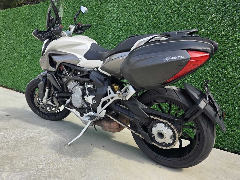 MV Augusta Stradale 800 ABS