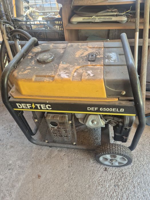 Vând generator pe benzină