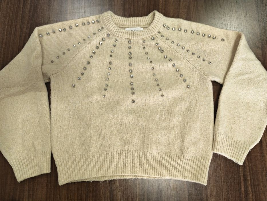 Различни блузи по 6€, подходящи за деца и жени- Zara и pepe jeans, размер 11-12,см 152; размер XS.