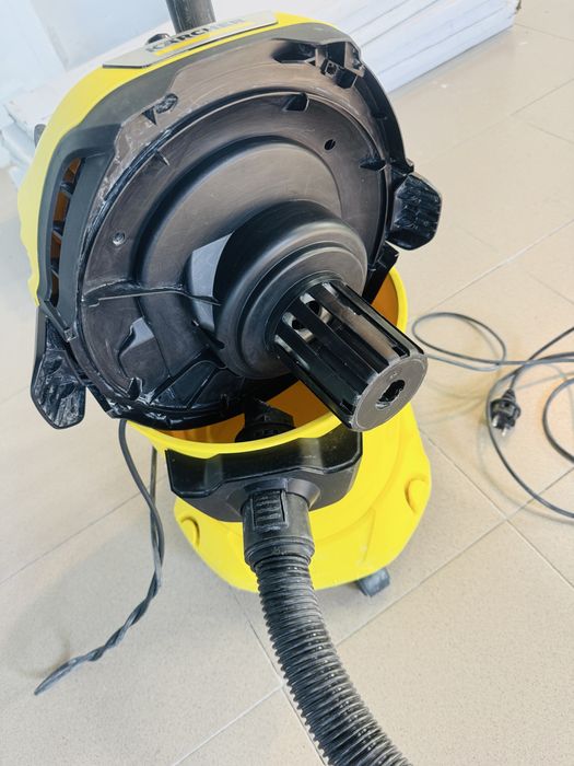 Aspirator umed/uscat Kärcher WD 3, 1000W, 15L