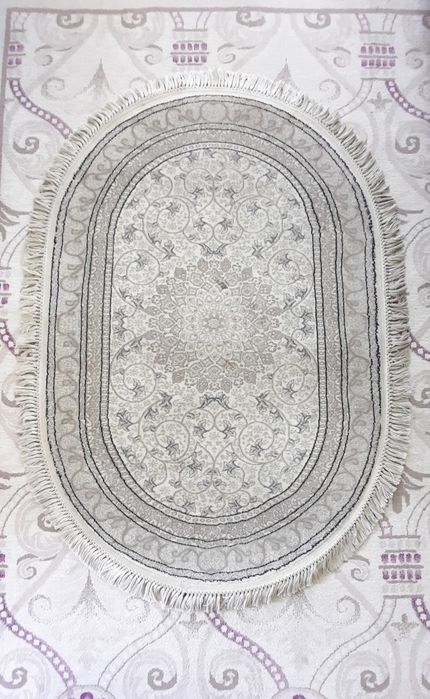 Гилам 3.30×1.50  ва  1.50×1  гиламлар сотилади
