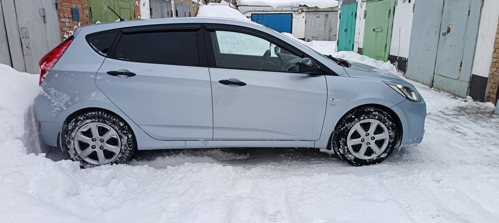 Продам hyundai accent 2012