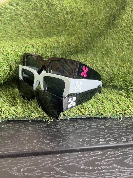 ochelari de soare off white