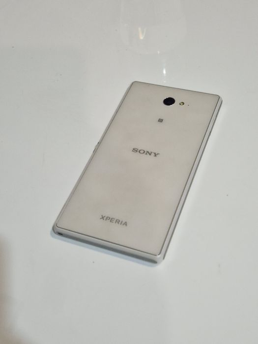 Telefon Sony Xperia M cu probleme.  Se vinde pentru piese sau colecție