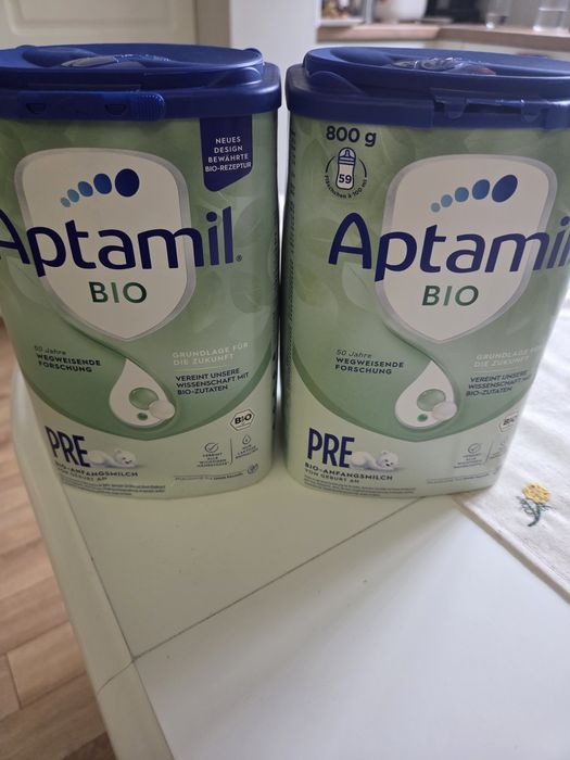 Мляко за бебета Aptamil BIO Pre