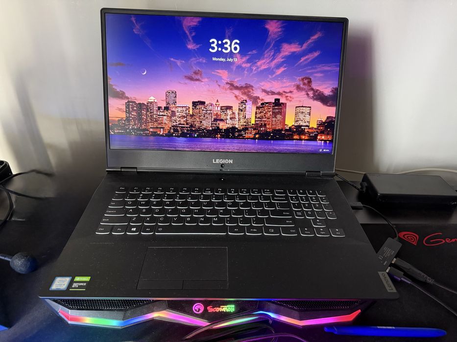 Vand laptop gaming lenovo legion