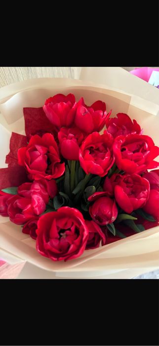 Букеты цветов 3 вида имеется