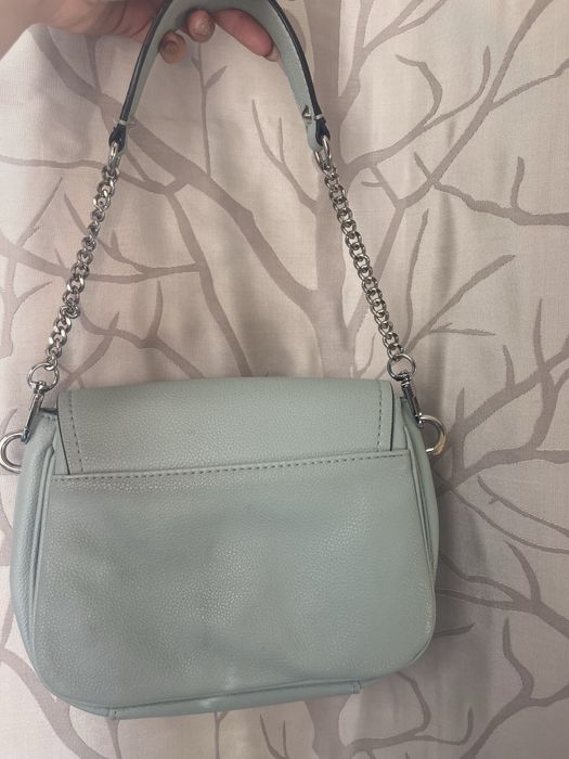 Guess чанта в цвят ,,мента"