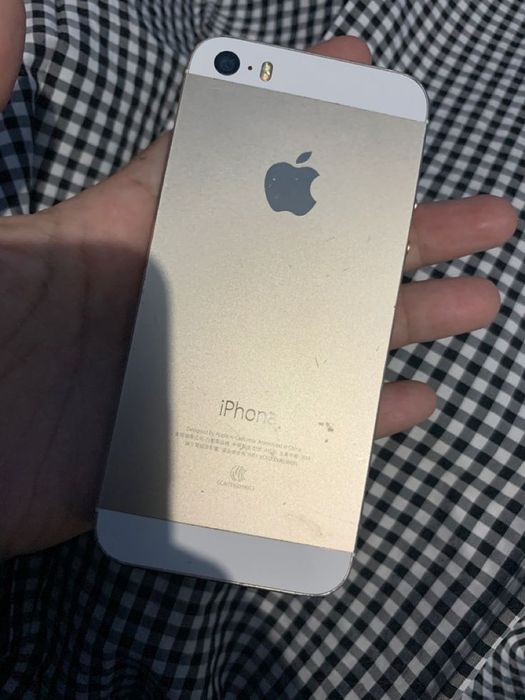 Айфон 5se 5000тг или обмен