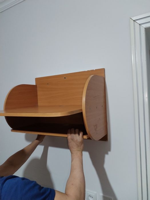 Телевизор подставкамен бірге