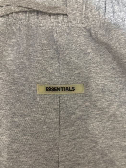 Продаю легкие шорты