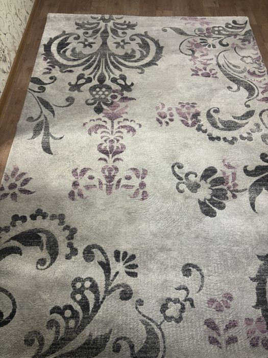 Продам ковер б/у