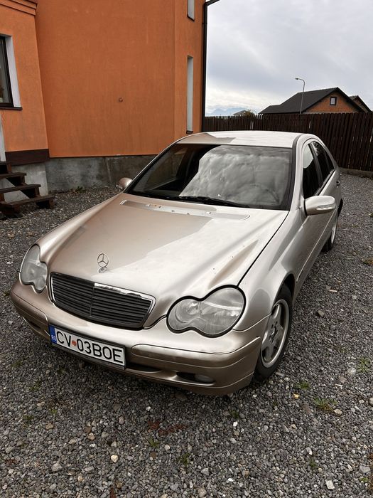 Mercedes-Benz C
