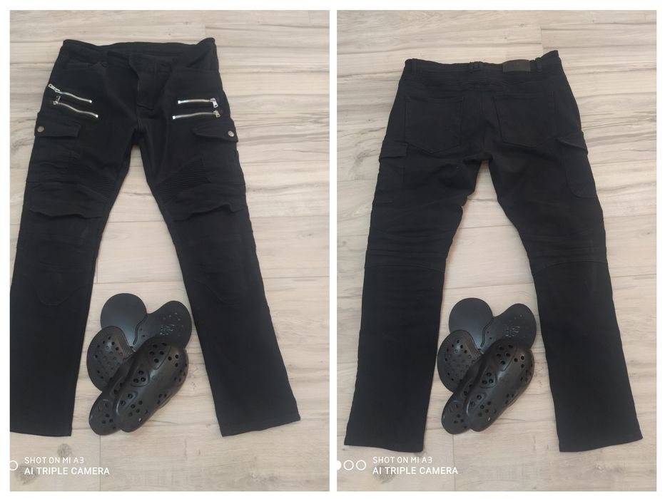 Pantaloni blugi moto