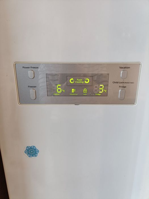 Продам холодильник Samsung