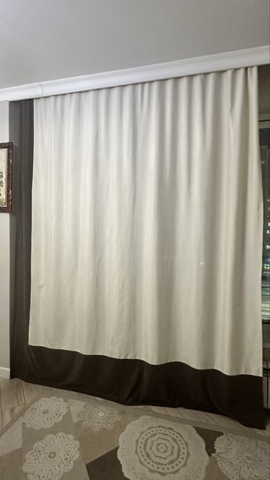 Продам шторы 2 комплекта
