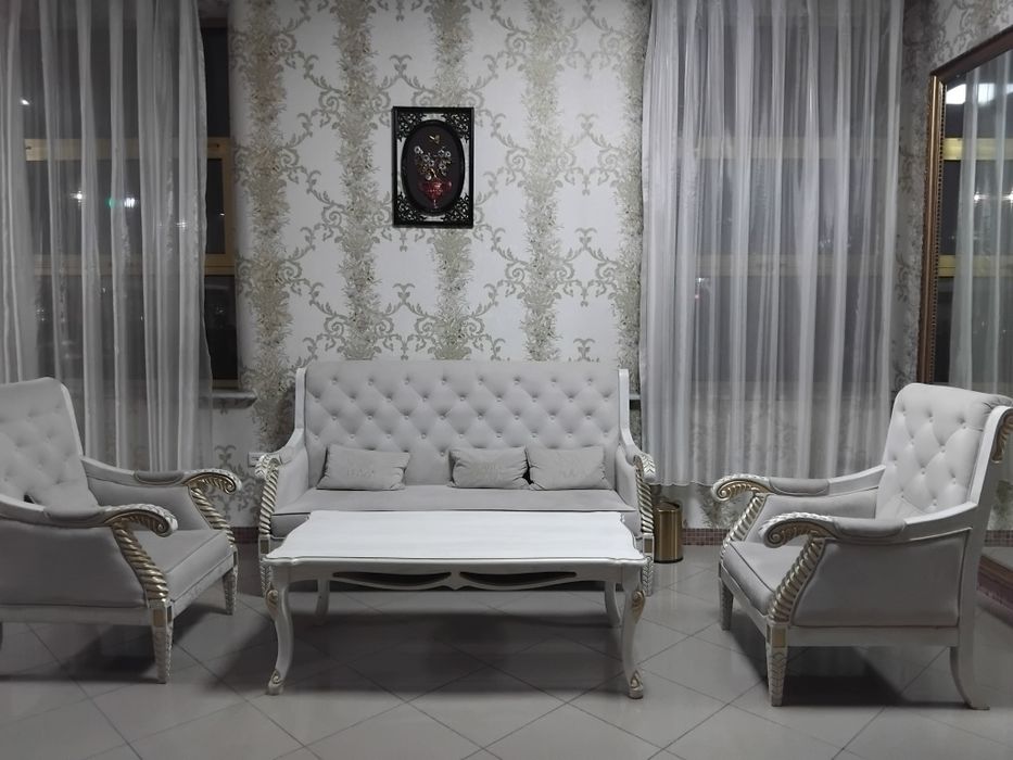 Divan, kreslo sotiladi! narxi 4 mln kelishiladi