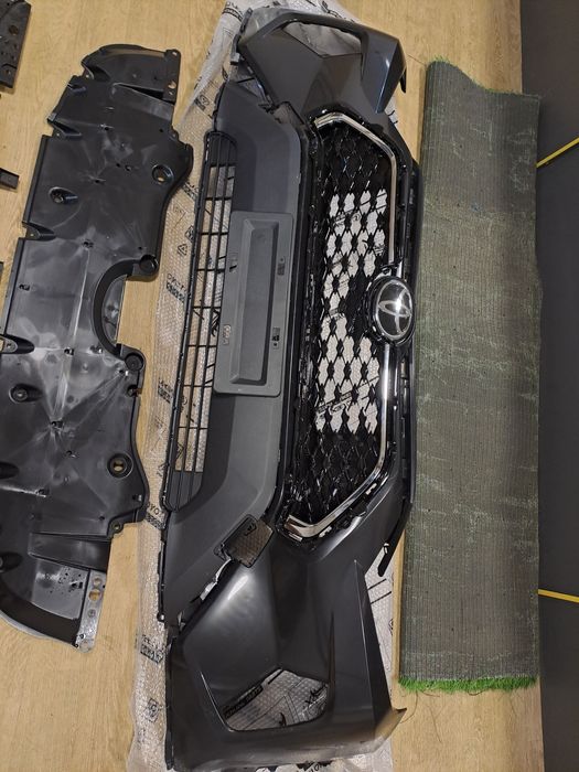 Бампер в сборе Rav4