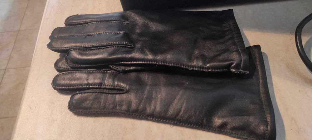 Естествена кожа ръкавици - унисекс! Черни!