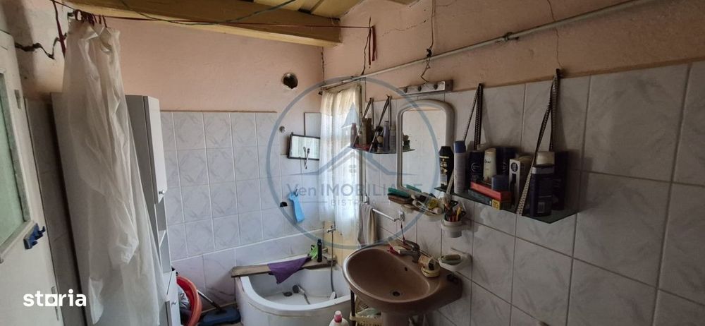 Casa de vanzare Lunca Tecii  teren 1116 mp