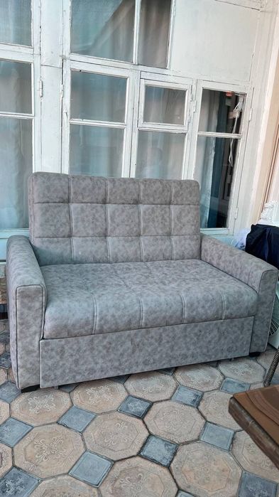 Кресло, диван сотилади срочно