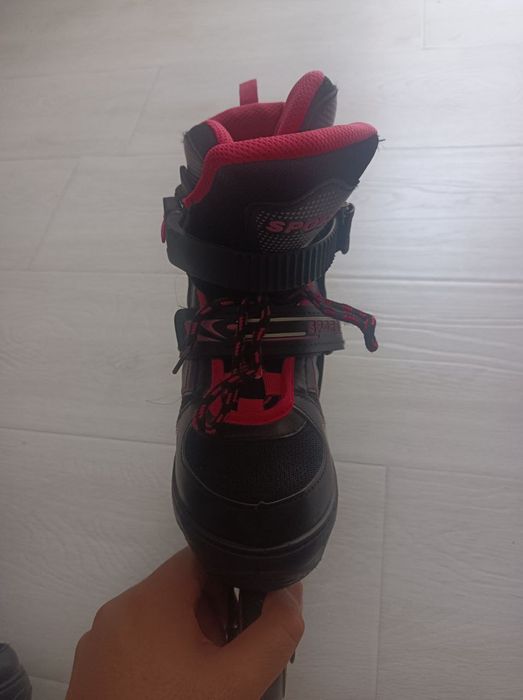 Роликовые коньки, детские, розовые.