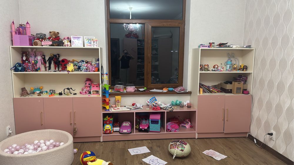 Детская полка и шкаф