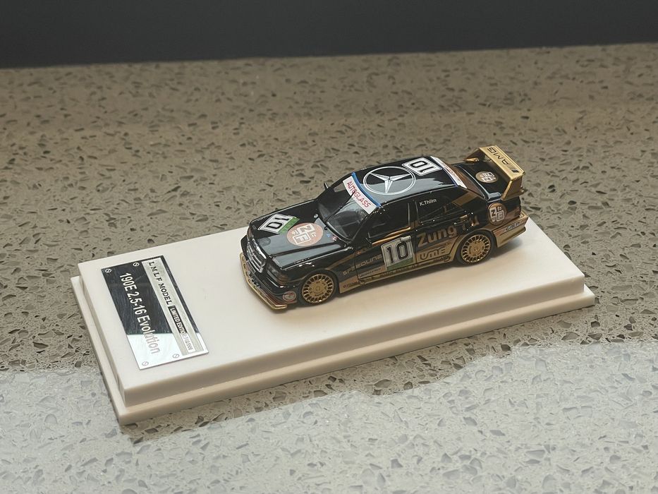 Mercedes benz 1/64 true scale