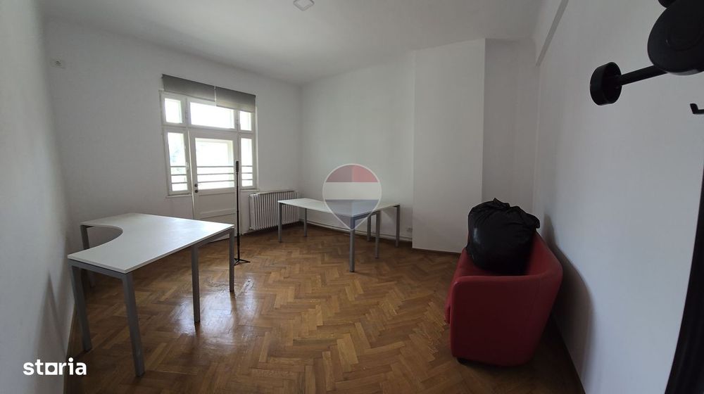 Vilă de închiriat | Dacia — Str. Toamnei | 185 mp, curte, 5 parcari