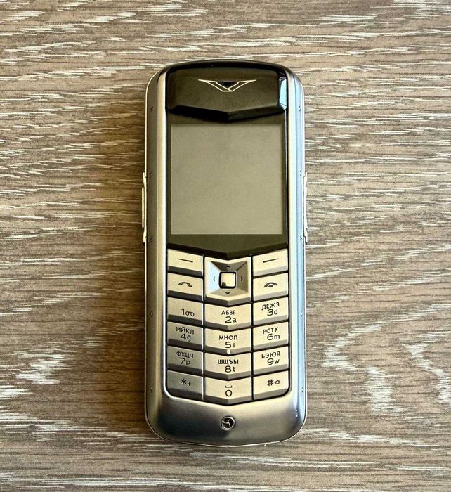 Vertu Constellation