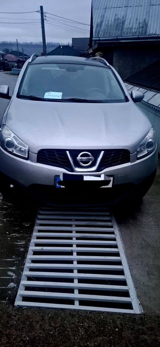 Descriere
Nissan Qashqai 5+2