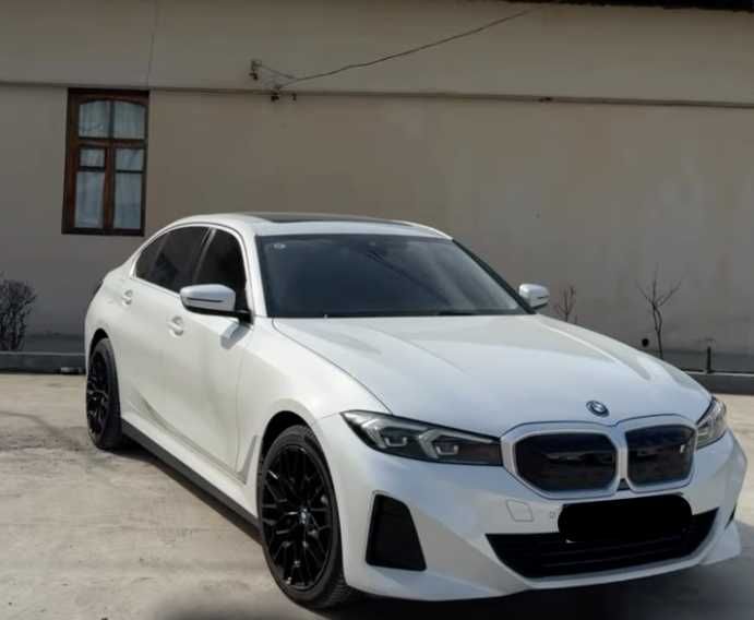 BMW i3 35L  2023г! Белый Жемчуг! 44 тыс км пробега! Чистая краска!