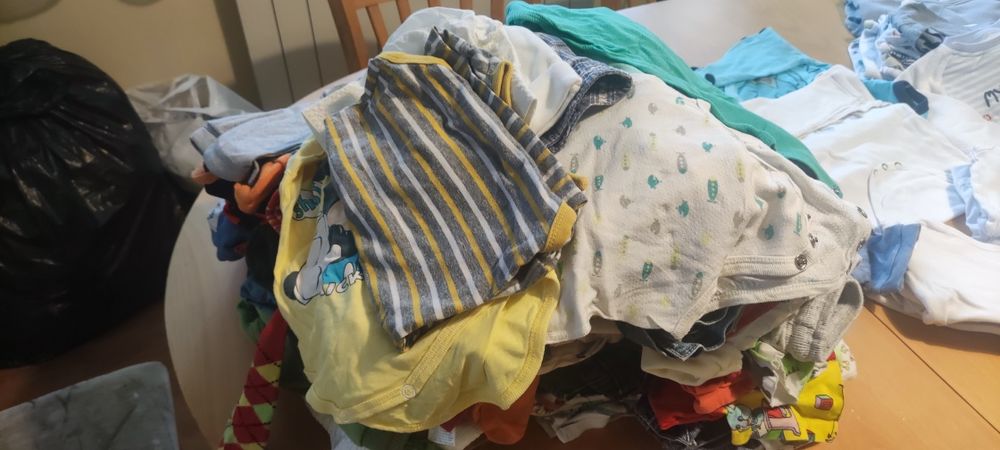 Подарявам дрехи за момче, 80размер.