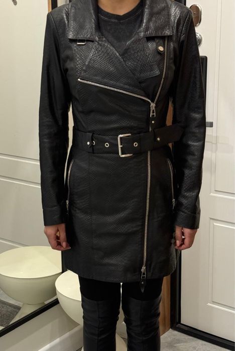 Продам кожаную куртку-сюртюк