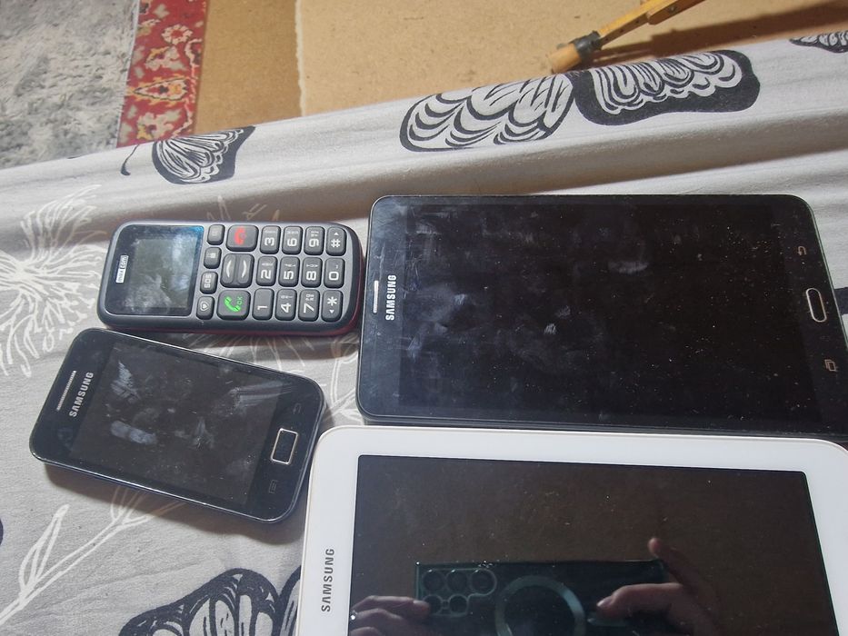 Telefoane si tablete