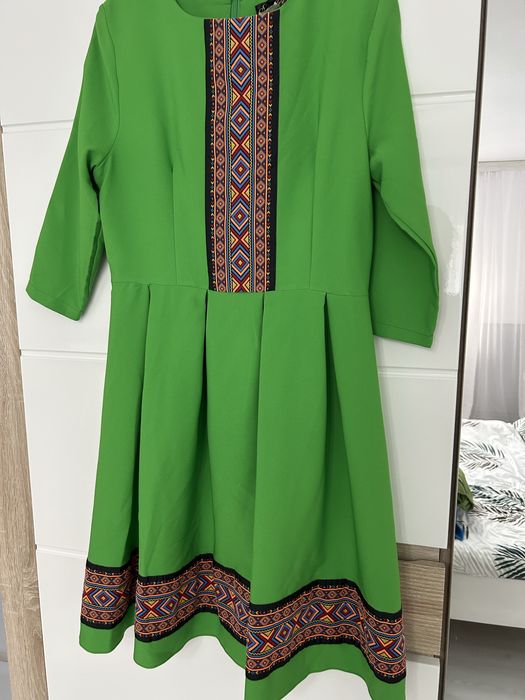 Rochii noi marimea 40