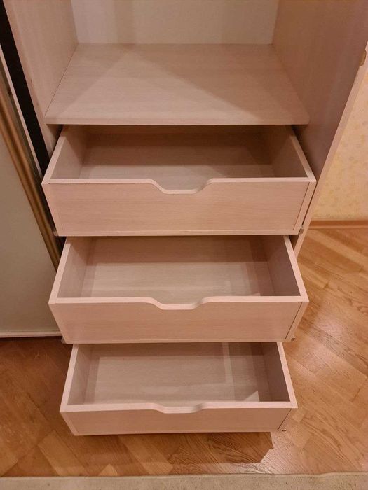 Продам шкаф купе.