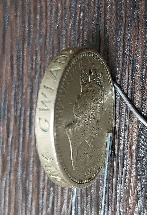 Английски лимитиран паунд с висока колекционерска стойност Елизабет II