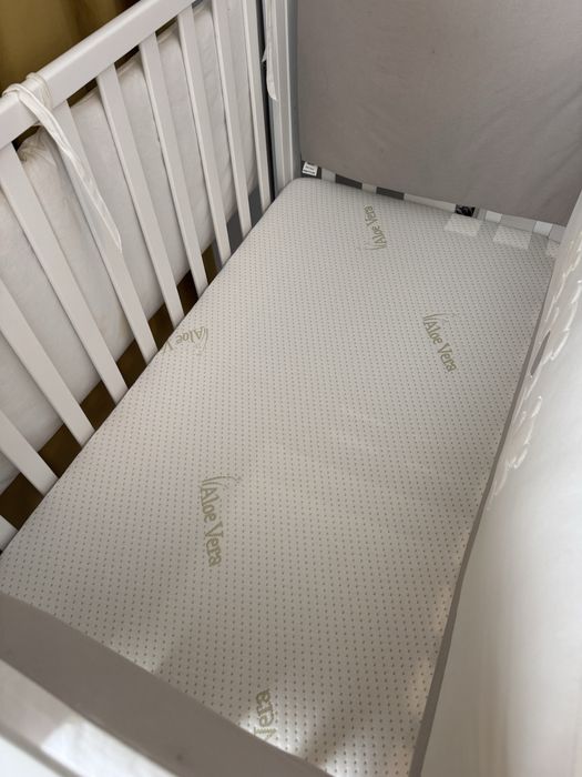 Patut copil Anna Bebe cu saltea cocos si 2 lenj incluse noi