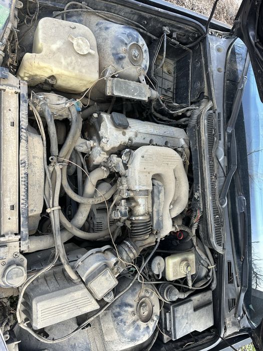 Bmw e36 316i facelift НА ЧАСТИ