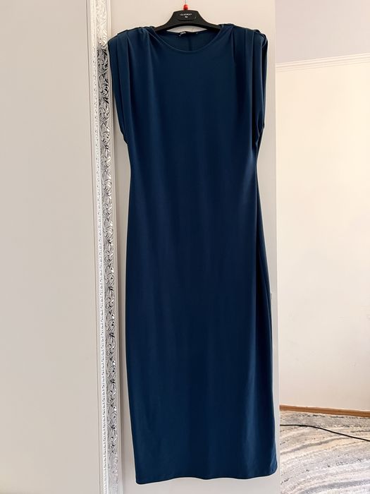 Продаю платье от zara