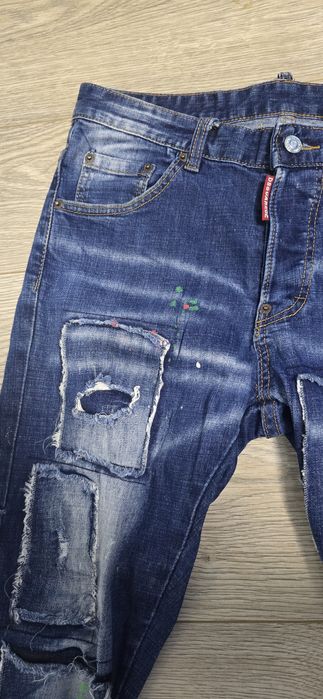 Blugi dsquared2. Urgent