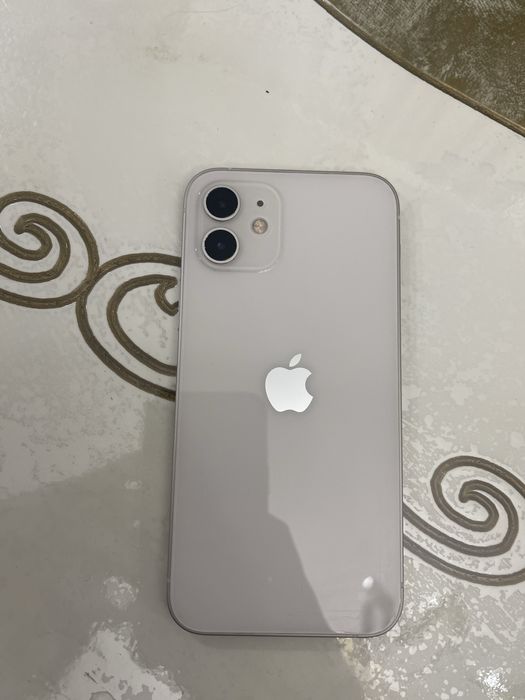 Айфон 12 продам сост отличное