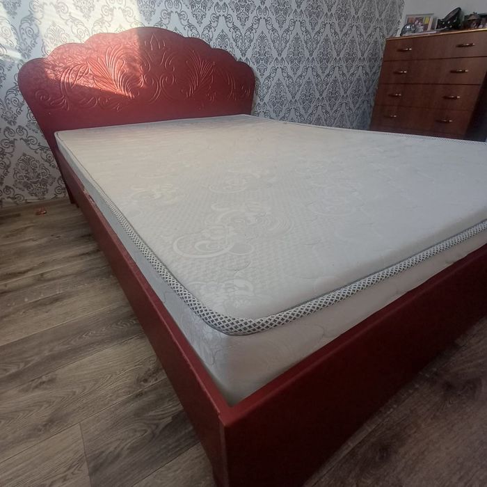 Продам двуспальная кровать