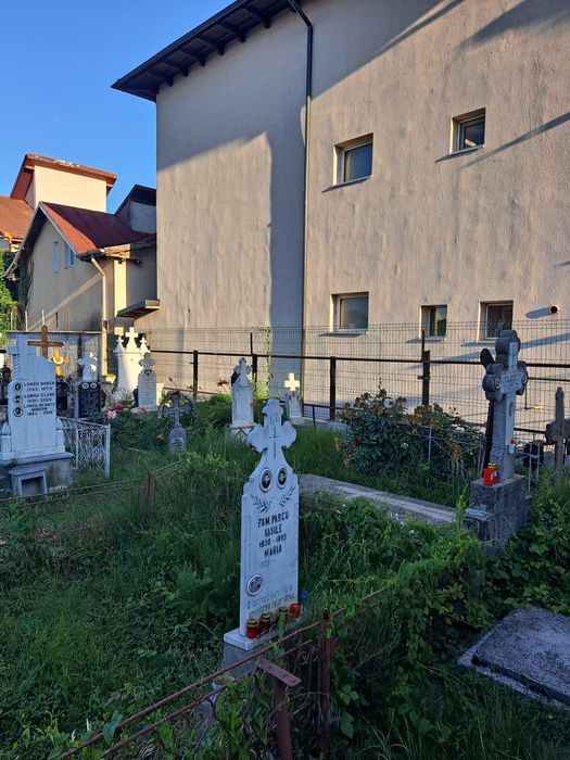 Vand loc de veci Valcea cimitir Sf.Ioan