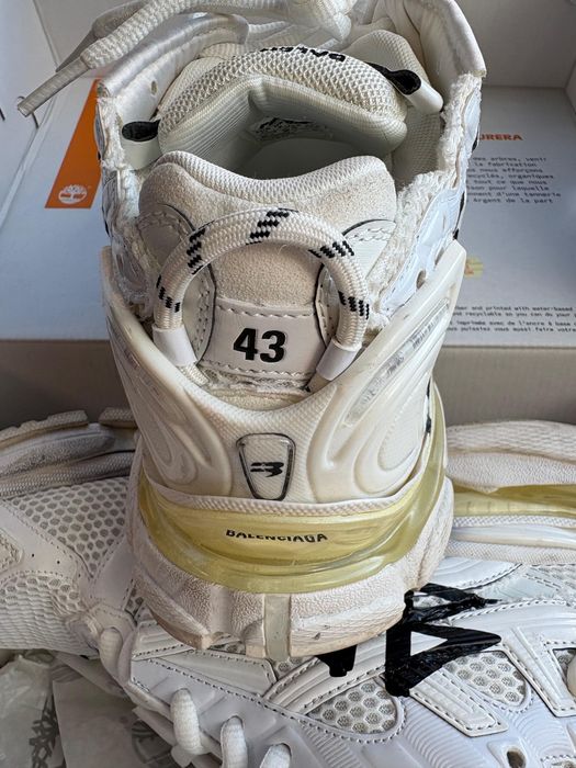 Balenciaga Runner Graffiti