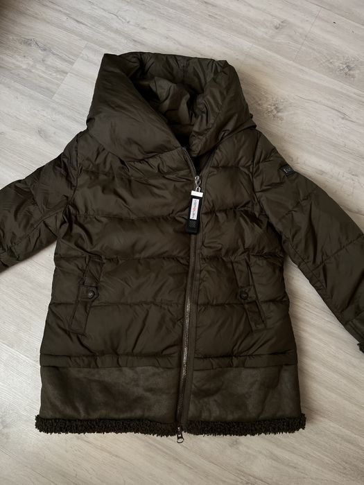 Продам зимнюю куртку