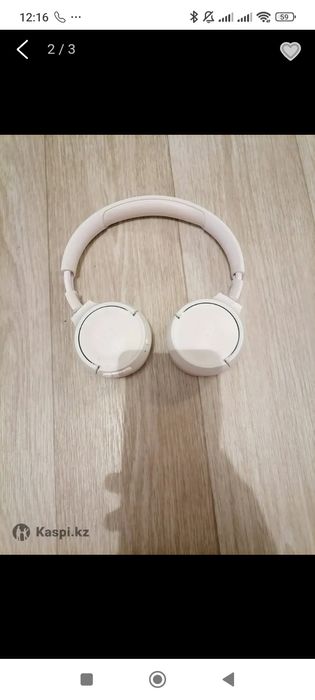 Продаю наушникт jbl 520 bt