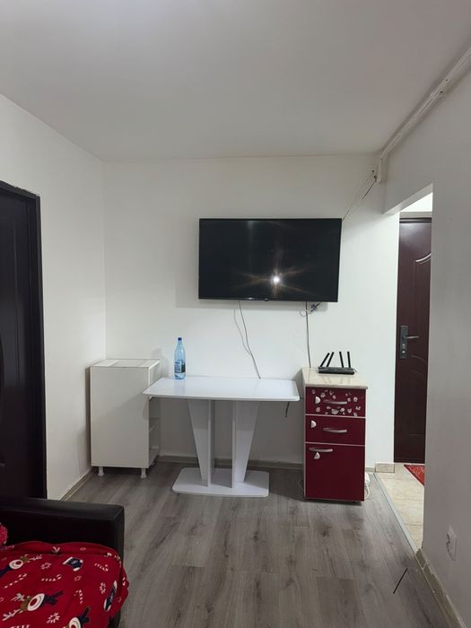 Închiriez Apartament 2 camere