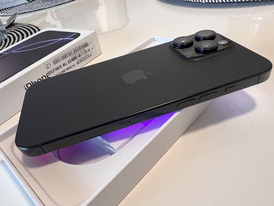 Iphone 16 pro max impecabil